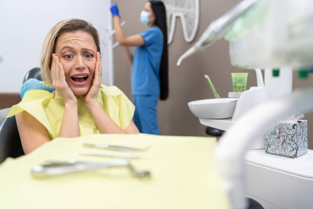 Best Knocked-Out Tooth Emergency  in Lincolnwood, IL